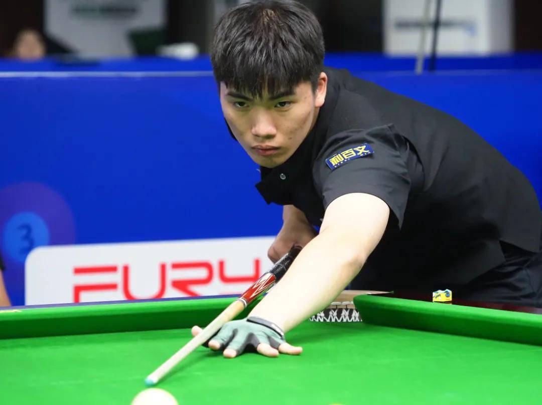 足年轻化的 足年轻化的