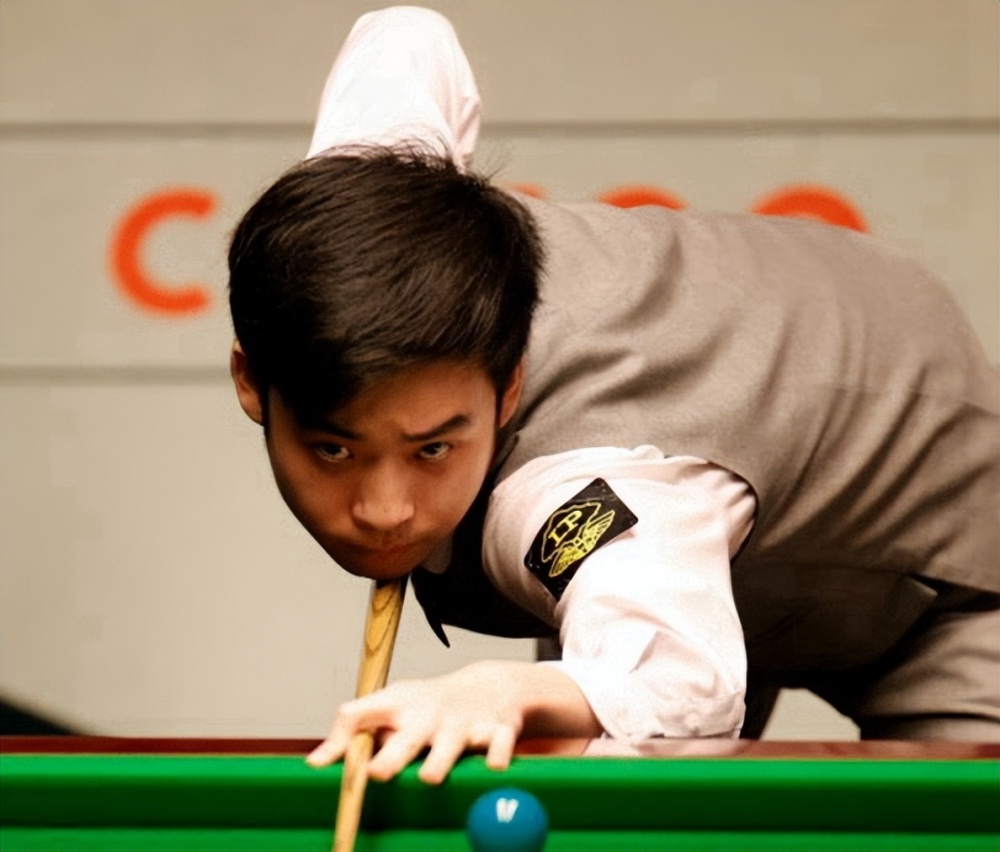 绩稳定在并 绩稳定在并